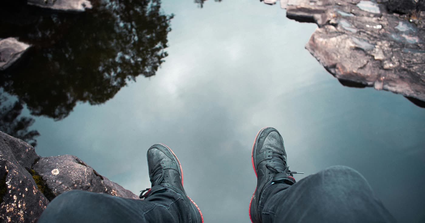 Storm clouds reflecting anger after quitting smoking