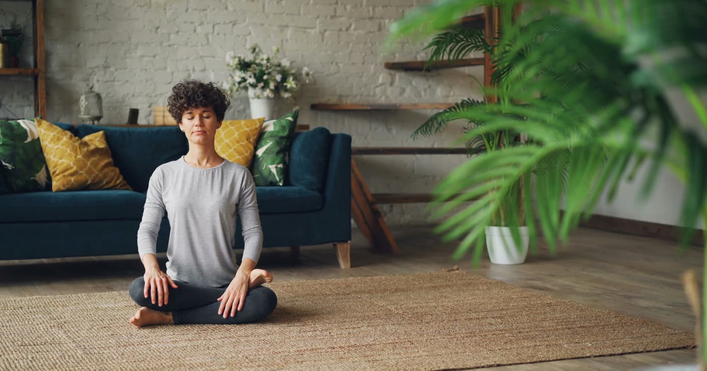 A calm indoor meditation moment for stress cravings