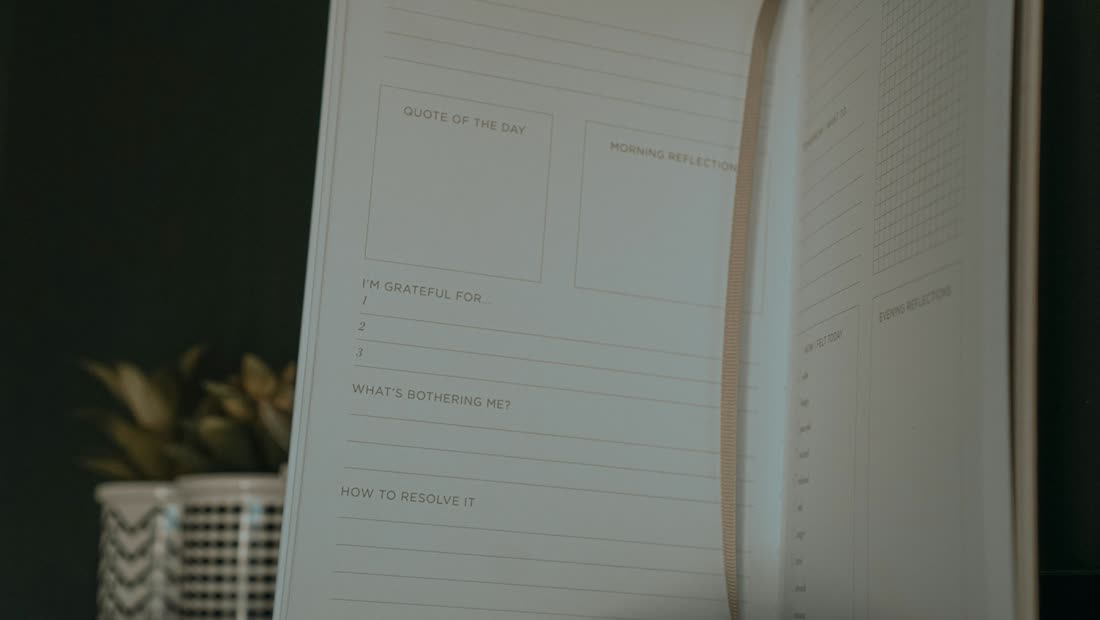 A phone notes screen for logging craving patterns